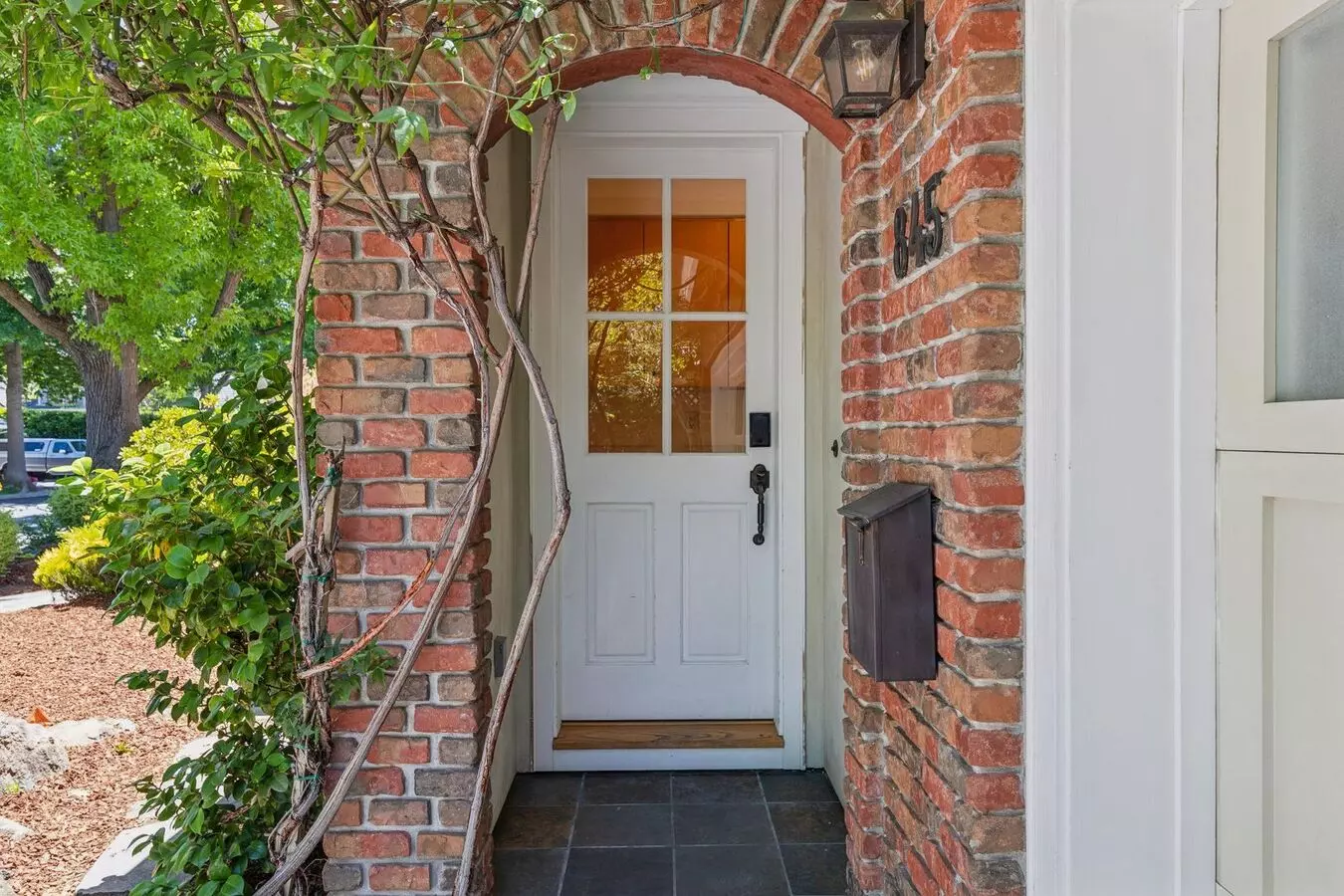 845 Windsor Dr Menlo Park, CA 94025 photo 3