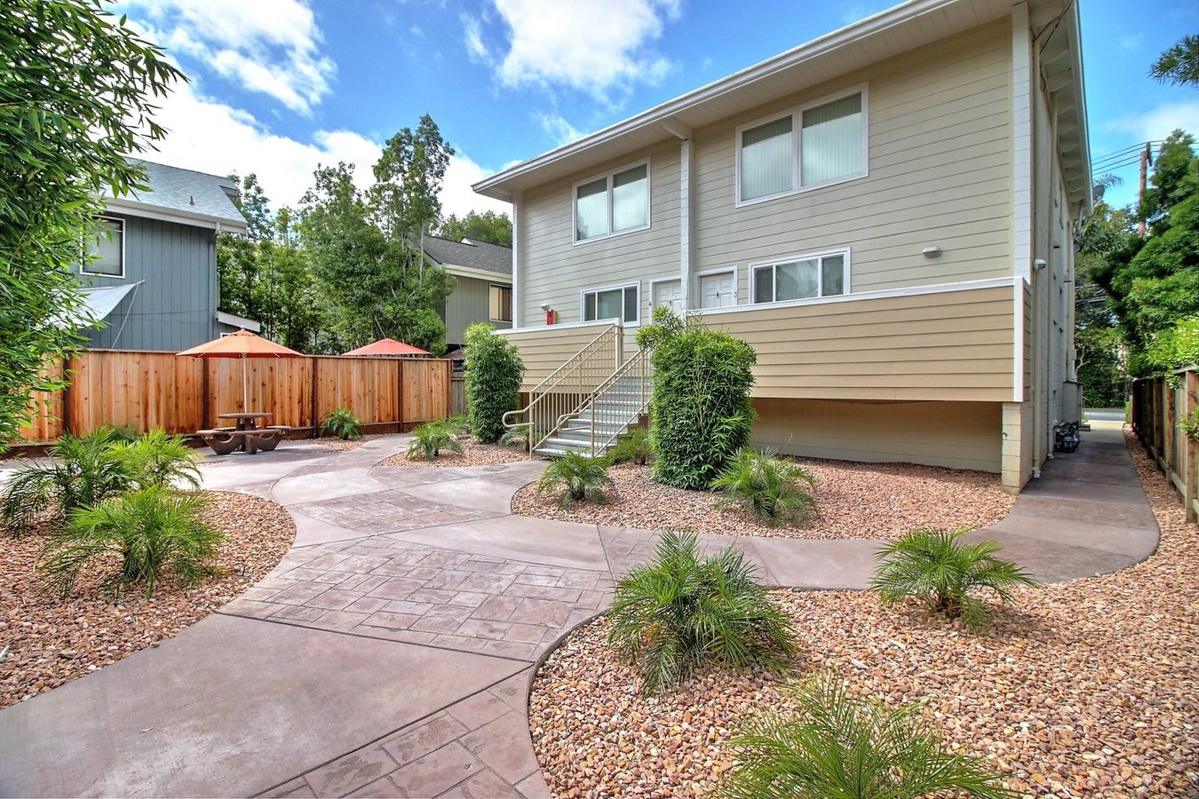 Menlo Park Oaks photo 2