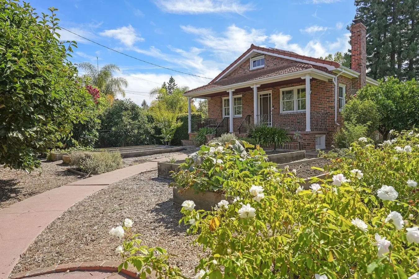 1115 Santa Cruz Ave photo 4