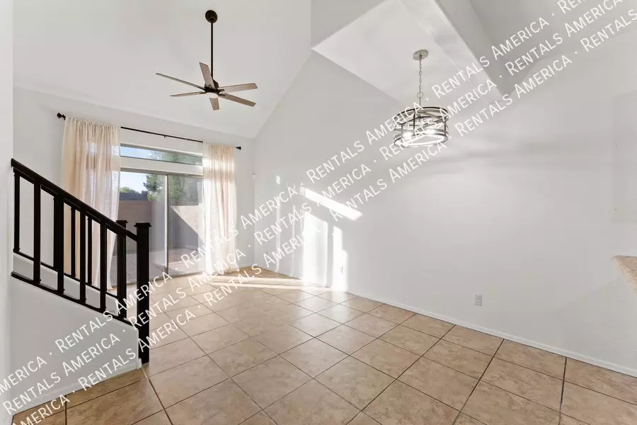1015 S VAL VISTA Drive photo 2