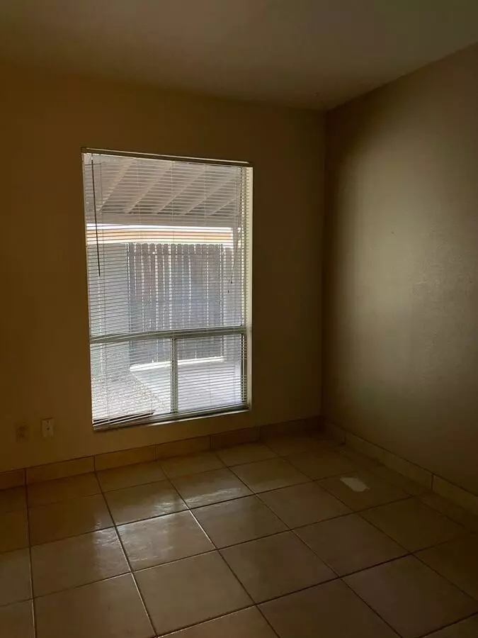 1051 S Dobson Rd Mesa, AZ 85202 photo 2