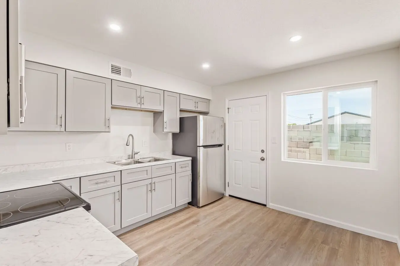 1444 E Broadway Rd Mesa, AZ 85204 photo 5
