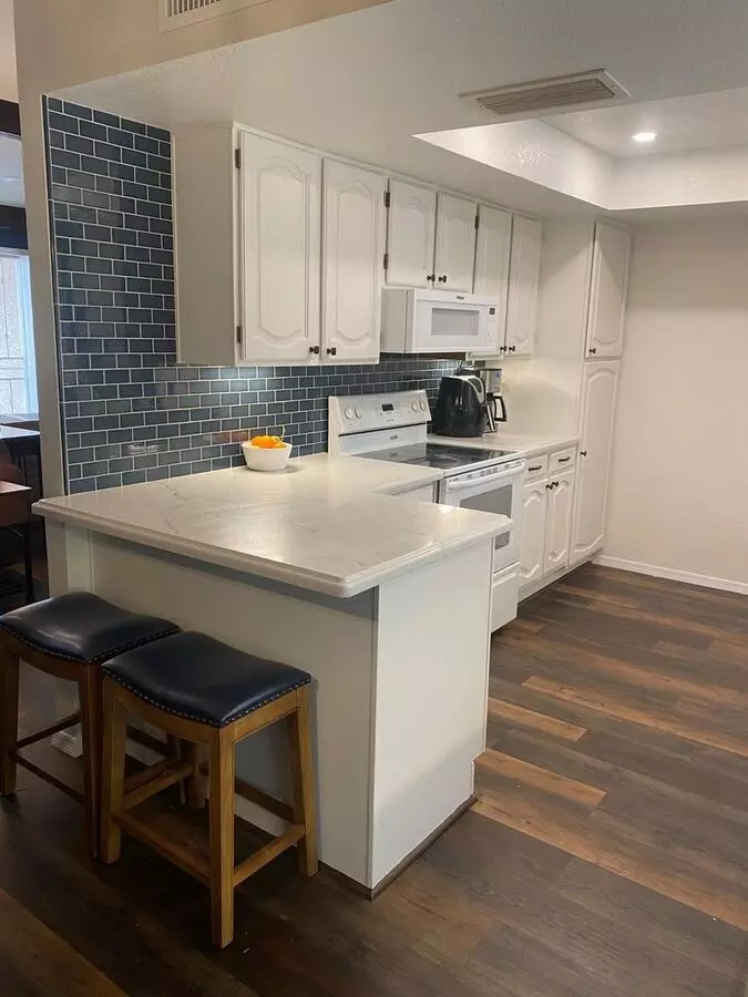 1852 Leisure World, Mesa, AZ 85206 photo 2