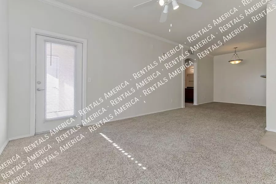 1941 S PIERPONT Drive photo 3
