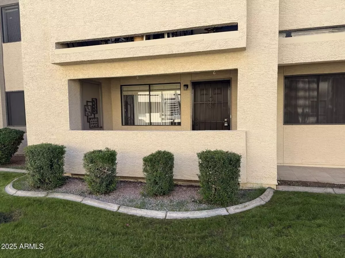2 Bed Condo At Sossman &amp; Main! photo 4