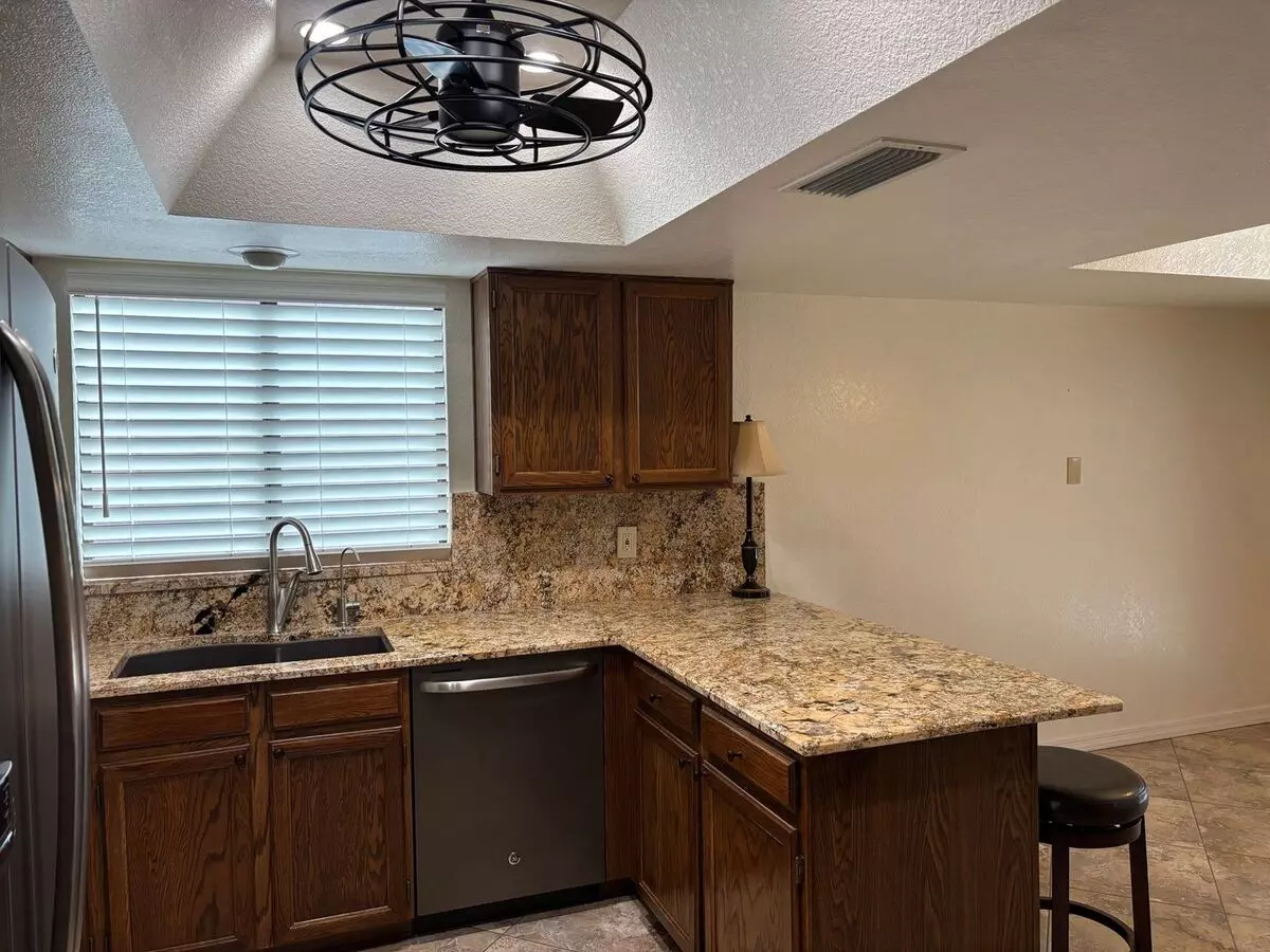 2008 Leisure World photo 2