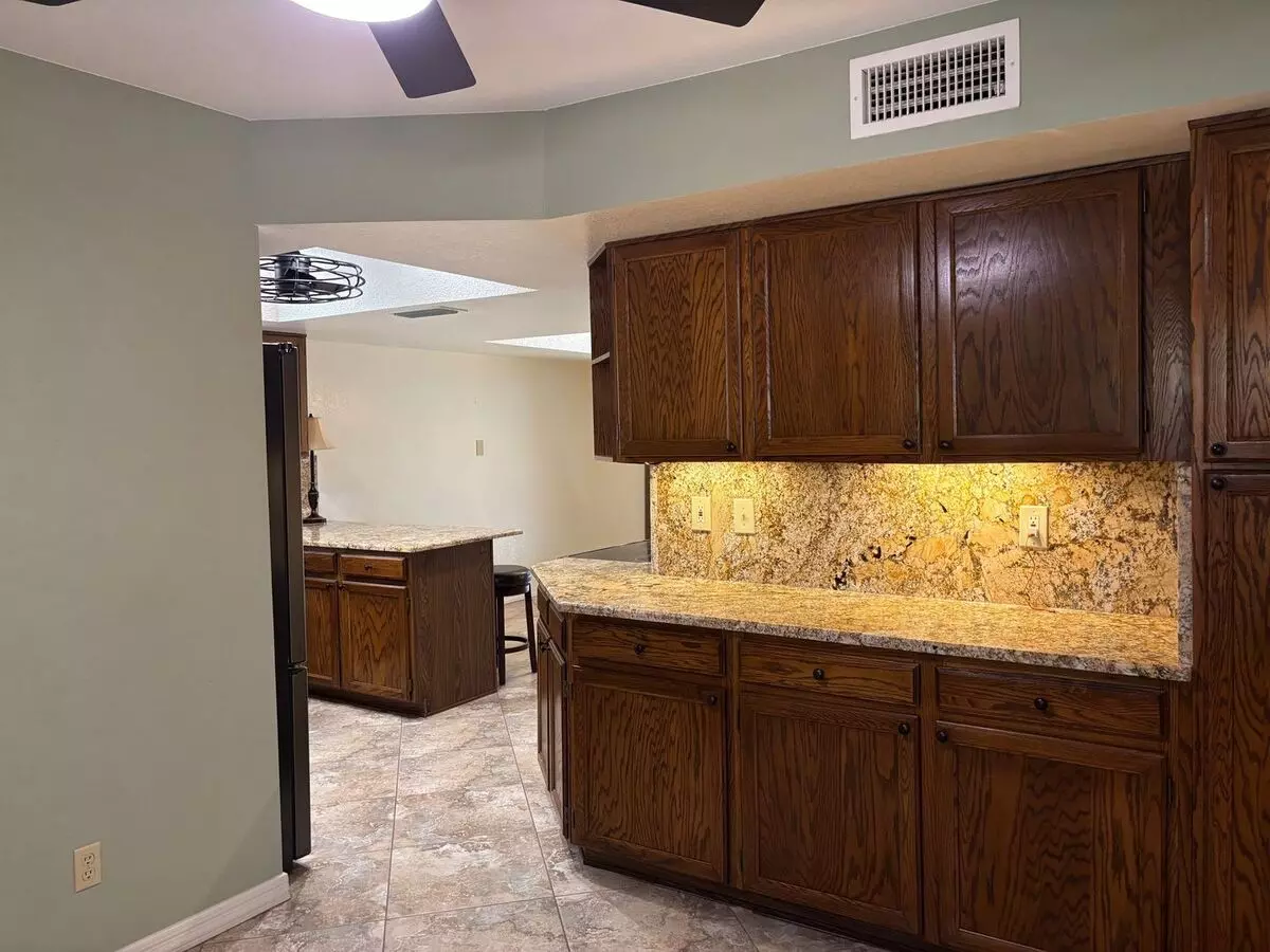 2008 Leisure World photo 4
