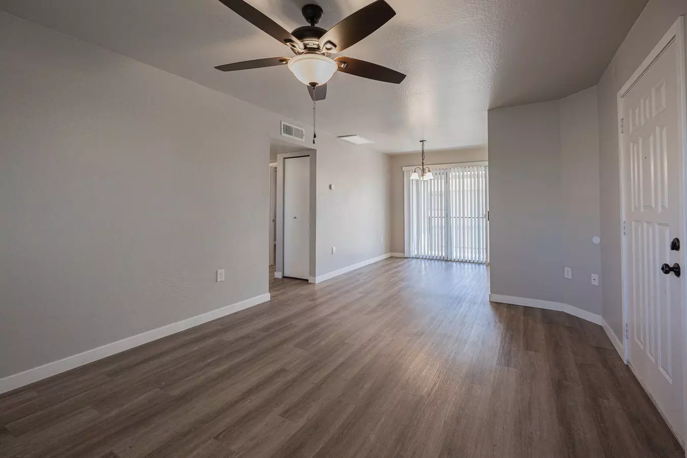 2013 N Hunt Cir photo 5