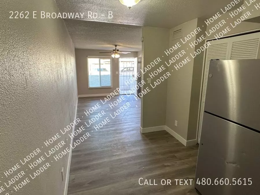 2262 East Broadway Road, Mesa, AZ 85204 photo 3