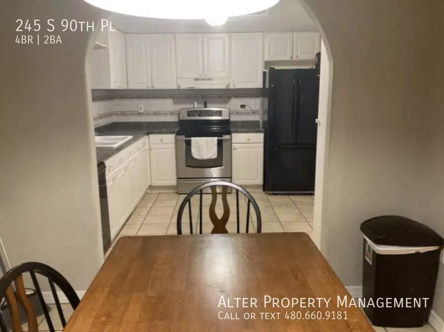 245 S 90th Pl photo 2