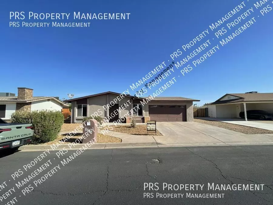 2544 W Isabella Ave photo 4