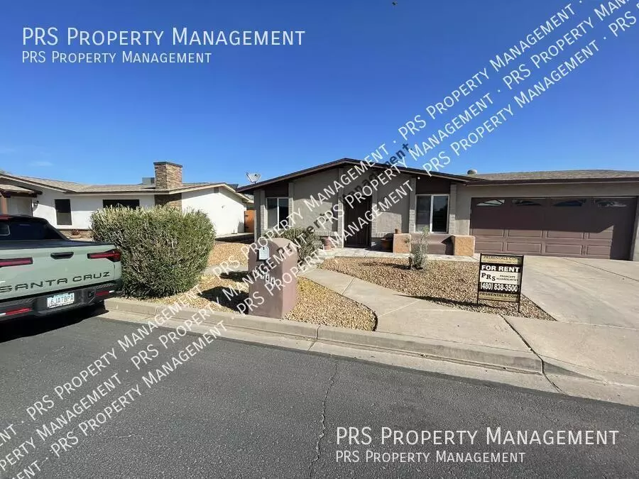 2544 W Isabella Ave photo 2