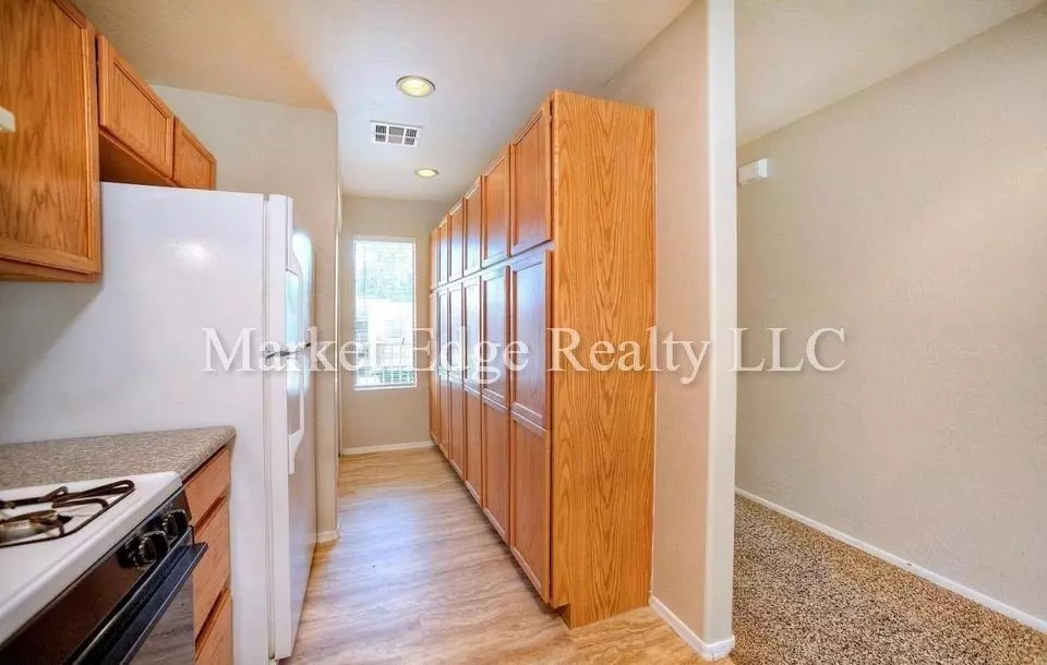 2Bed Apt At University/sossaman! Join The Waitlist Today! photo 2