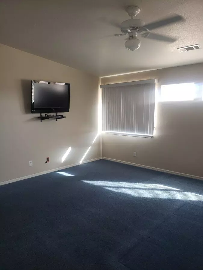 1625 S 74th St Mesa, AZ 85209 photo 3