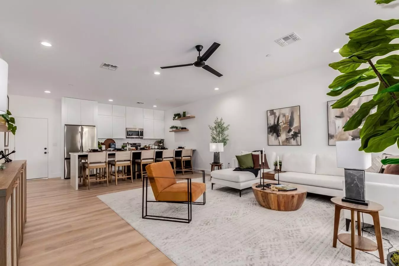 The CJ Luxury Townhomes photo 2