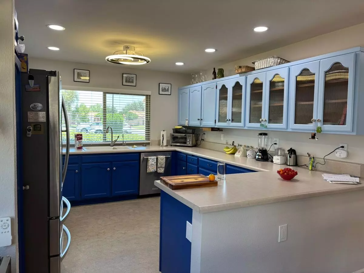 379 Leisure World, Mesa, AZ 85206 photo 3