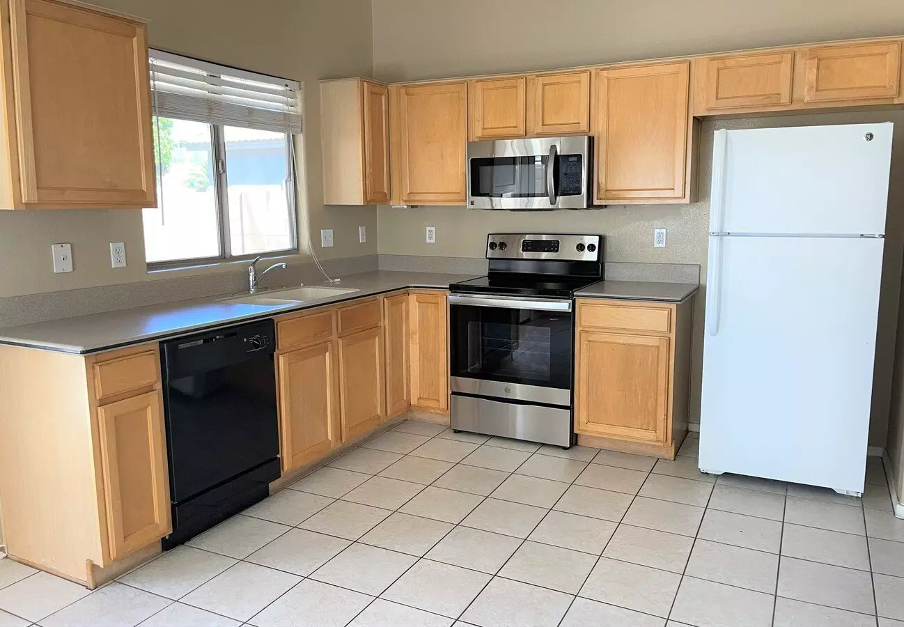 8736 E Nido Cir photo 4