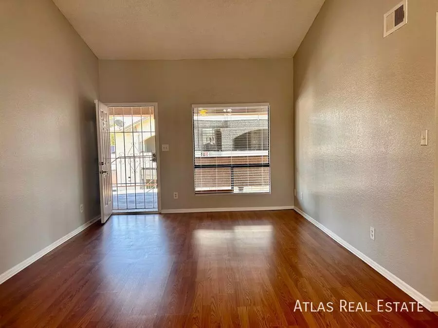 465 West Ivyglen 8, Mesa, AZ 85201 photo 4