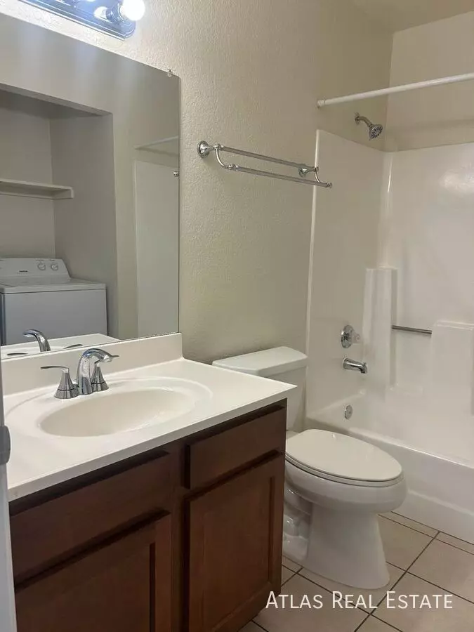 465 West Ivyglen 8, Mesa, AZ 85201 photo 5