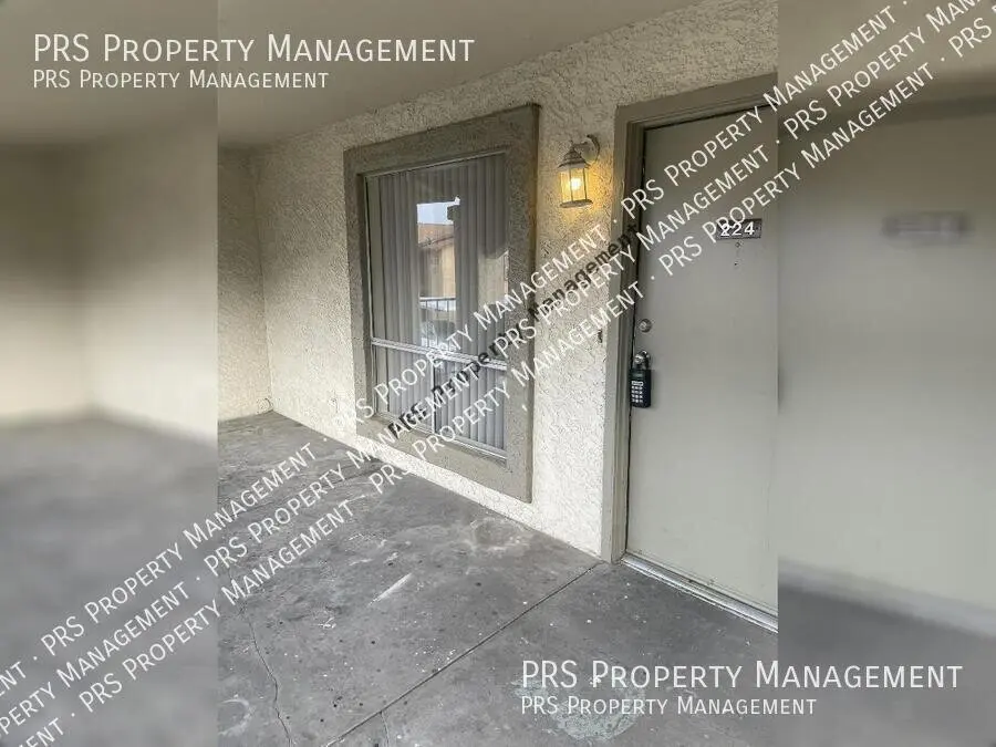 465 W Ivyglen #234 photo 4