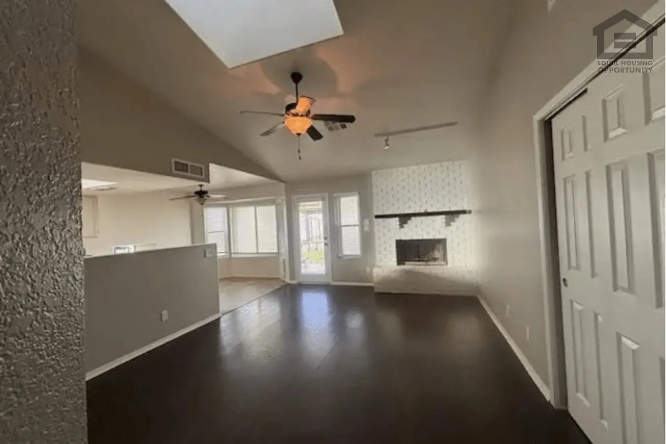 4Bed House At Recker Rd/mckellips Rd! Ready For Immediate Move-in! photo 4
