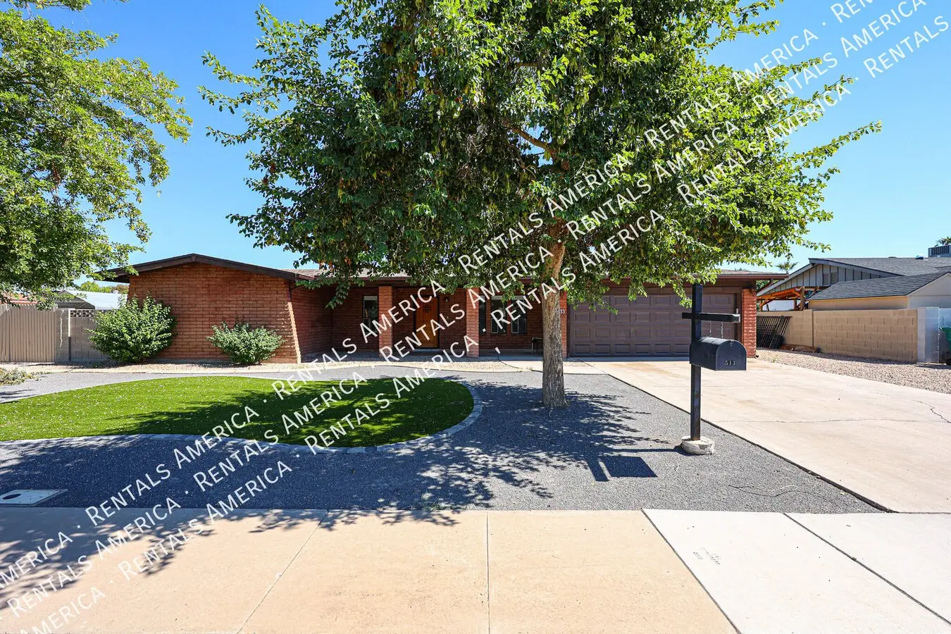 513 N 22nd Pl photo 2