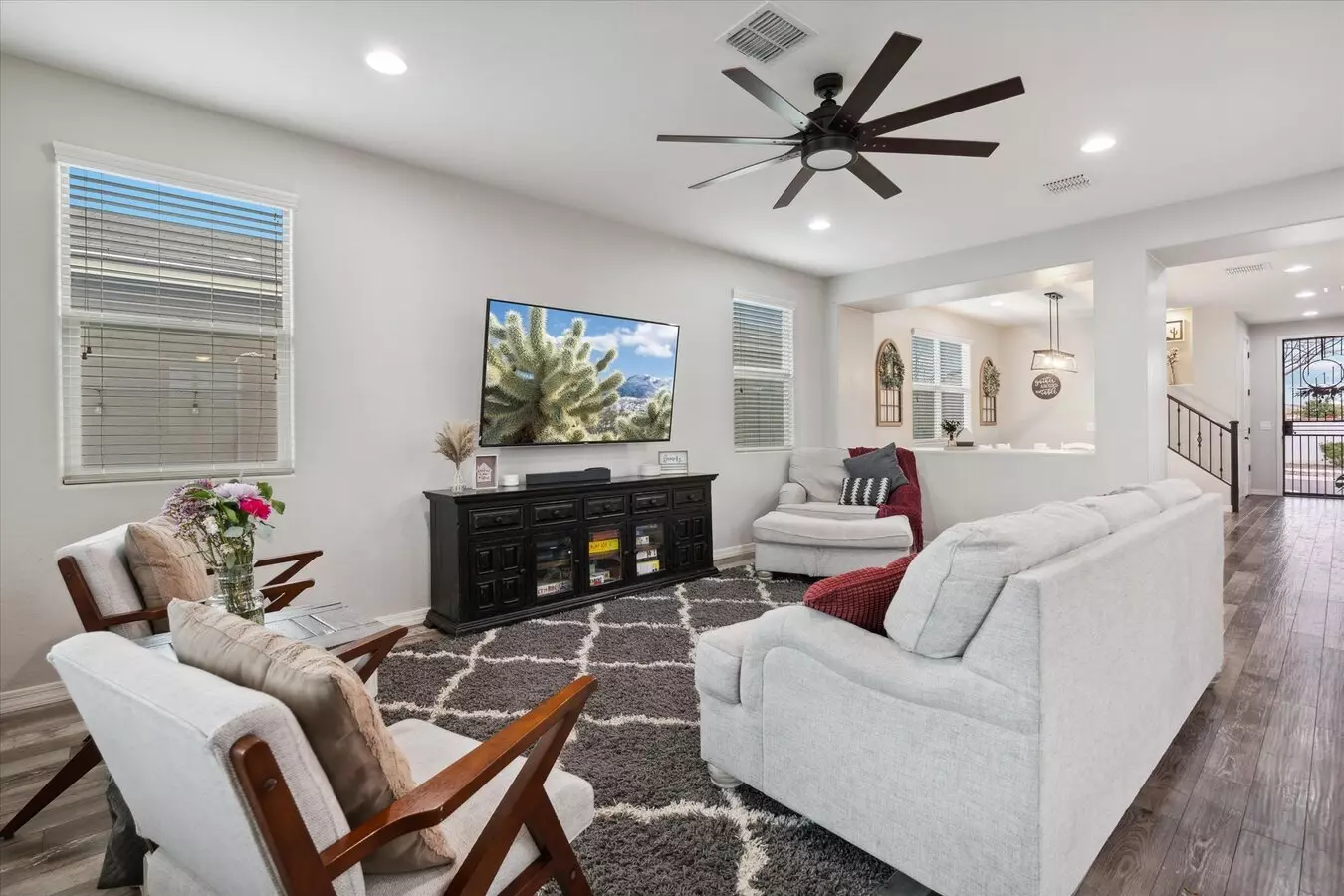 5246 S Locke photo 3