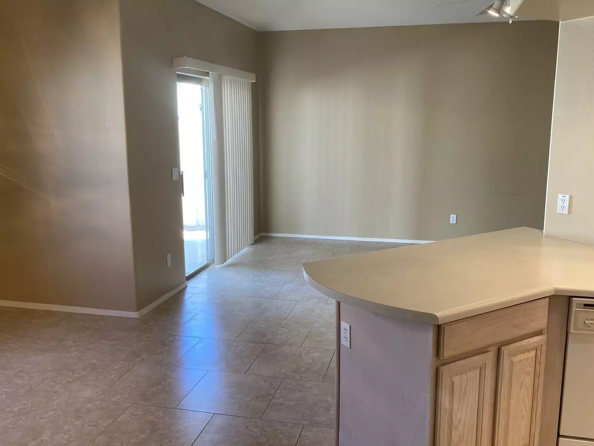 320 South 70th Street, Mesa, AZ 85208 photo 3
