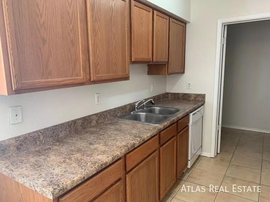 58 West Inglewood Street, Mesa, AZ 85201 photo 2