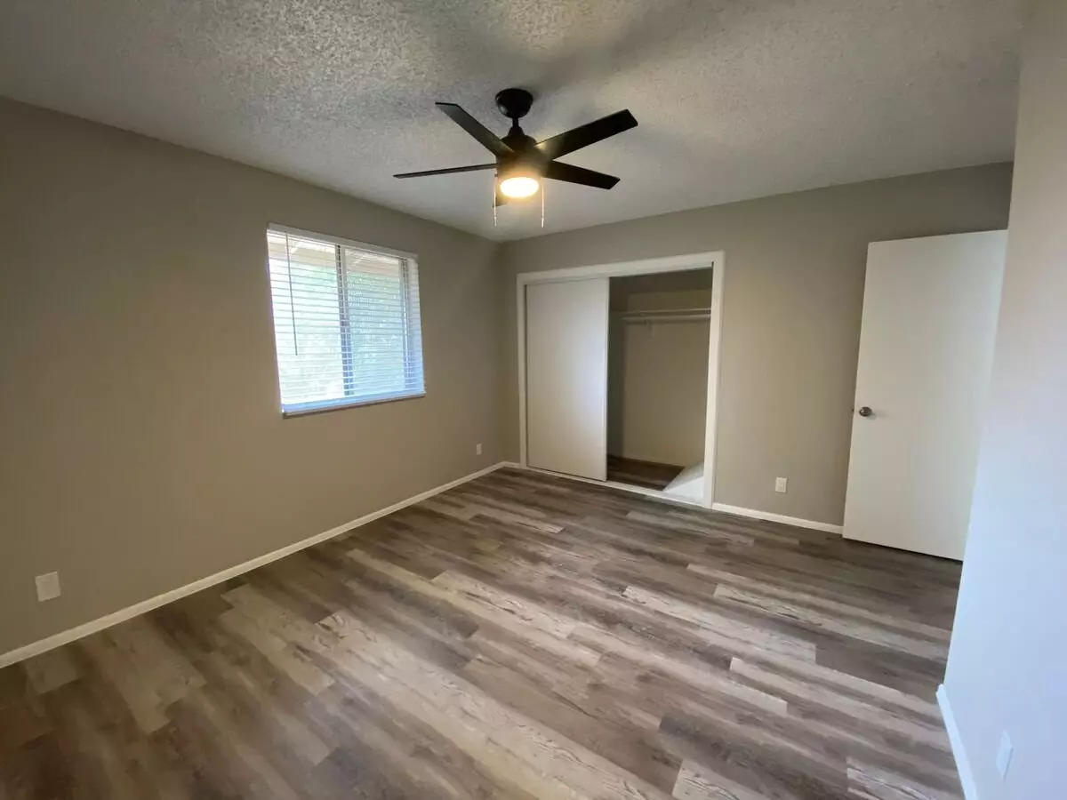 6243 And 6249 East Greenway Circle, Mesa, AZ 85205 photo 5