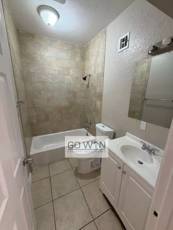 72 W Southern Ave photo 5