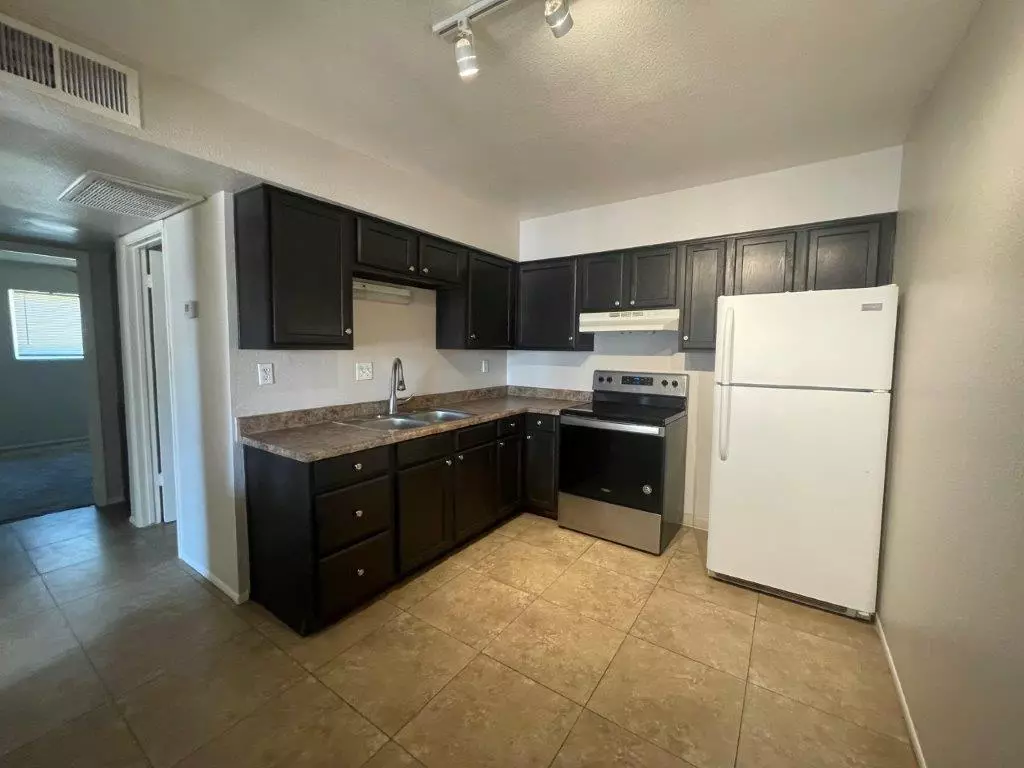 853 South Extension Road, Mesa, AZ 85210 photo 2