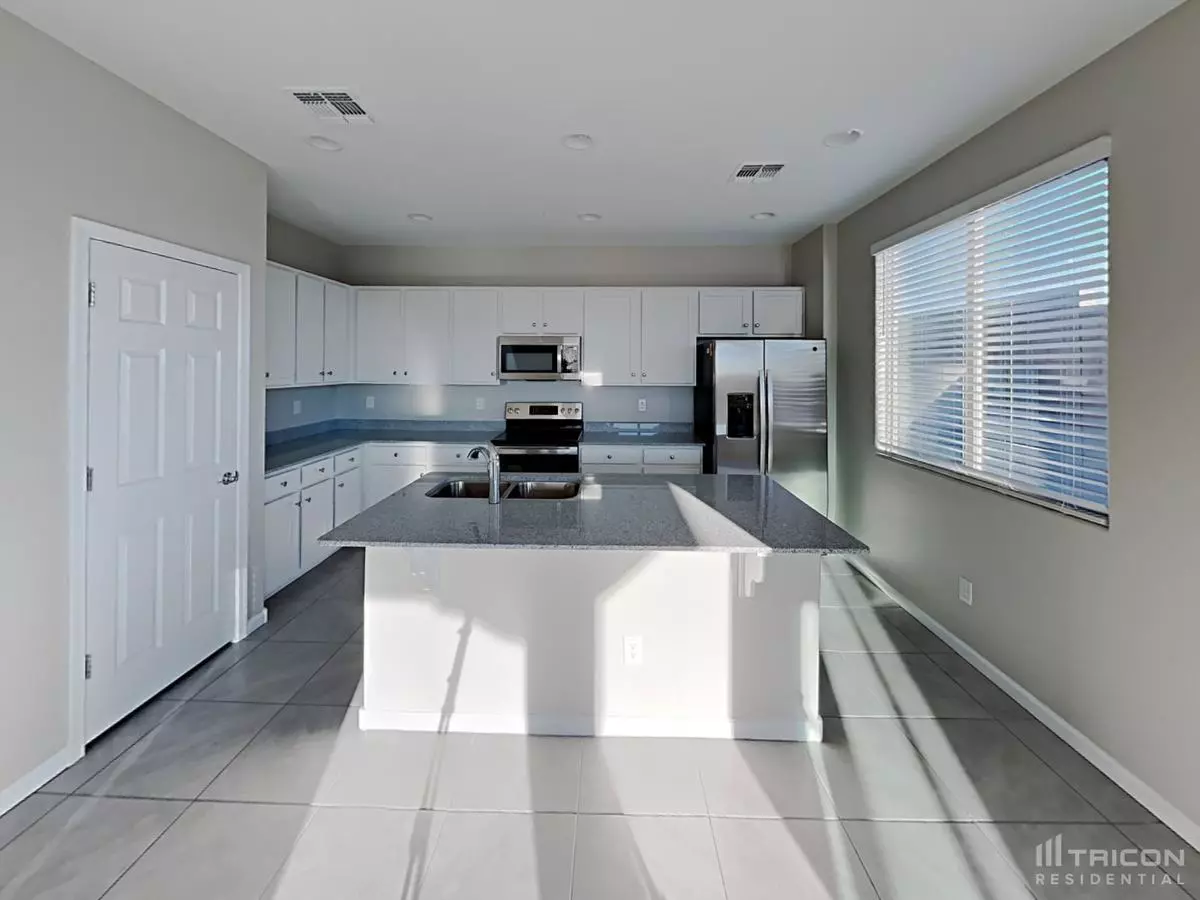 8634 East Peralta Avenue, Mesa, AZ 85212 photo 5