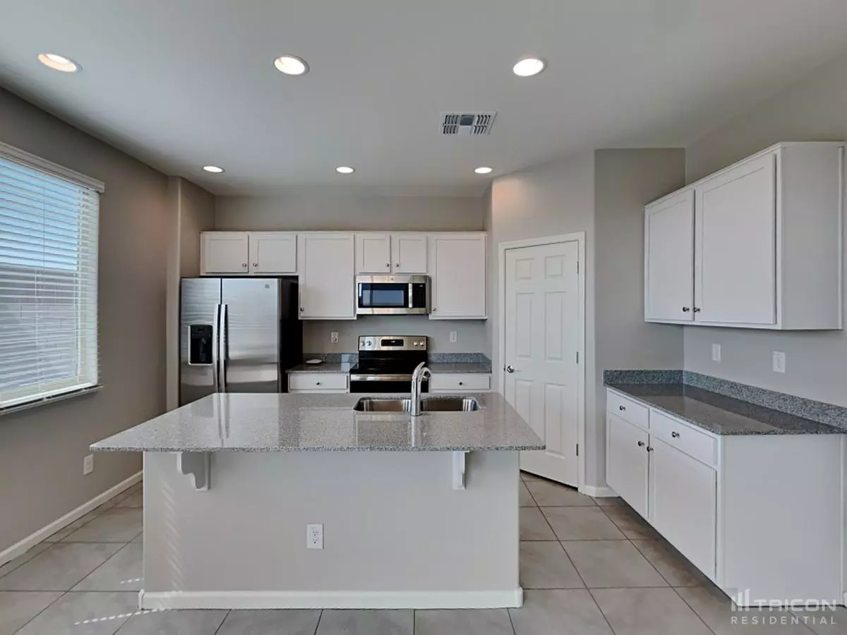 8635 East Peralta Avenue, Mesa, AZ 85212 photo 4
