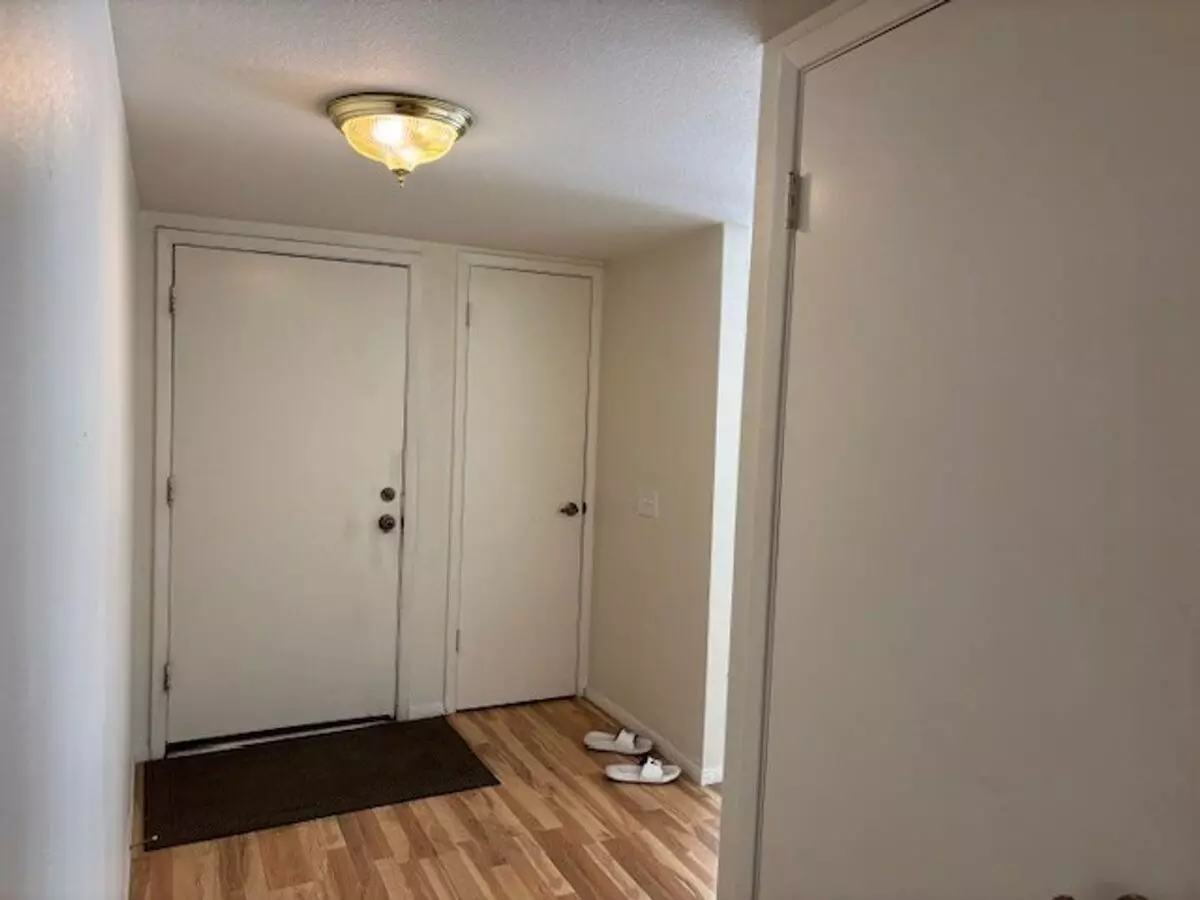982 Leisure World, Mesa, AZ 85206 photo 3