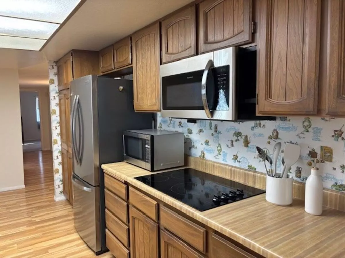 982 Leisure World, Mesa, AZ 85206 photo 5