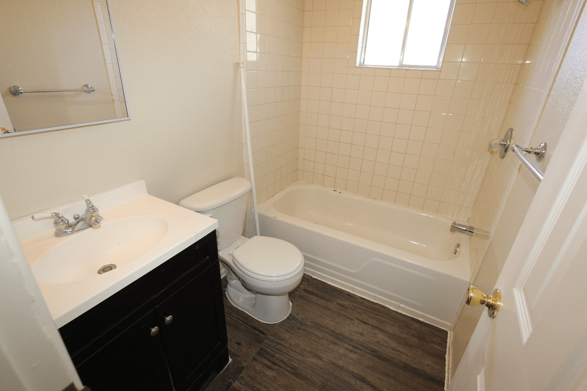 Country Cove Apartments Llc photo 4