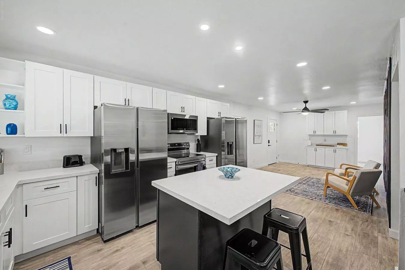 1445 E Edgewood Ave Mesa, AZ 85204 photo 2