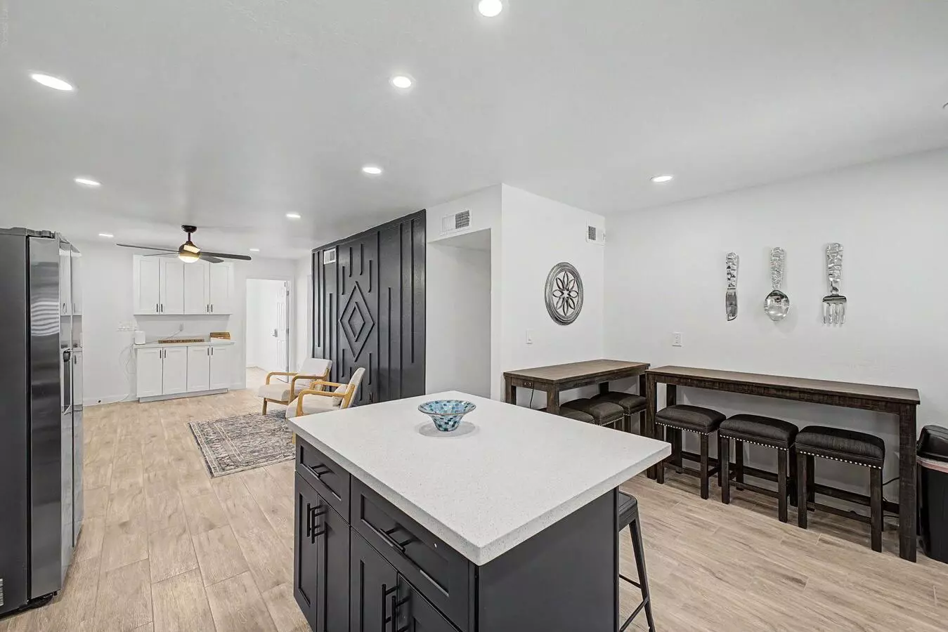 1445 E Edgewood Ave Mesa, AZ 85204 photo 3