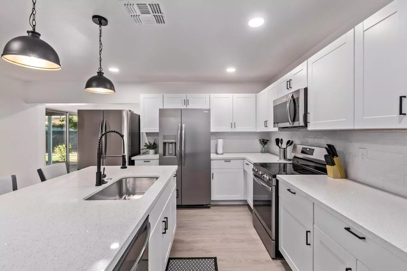 1302 South Rico, Mesa, AZ 85204 photo 2