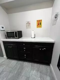 727 E. Pepper Place A photo 2