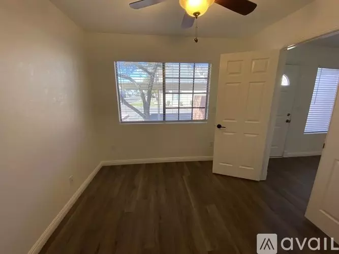 2301 East University Drive 396 photo 2