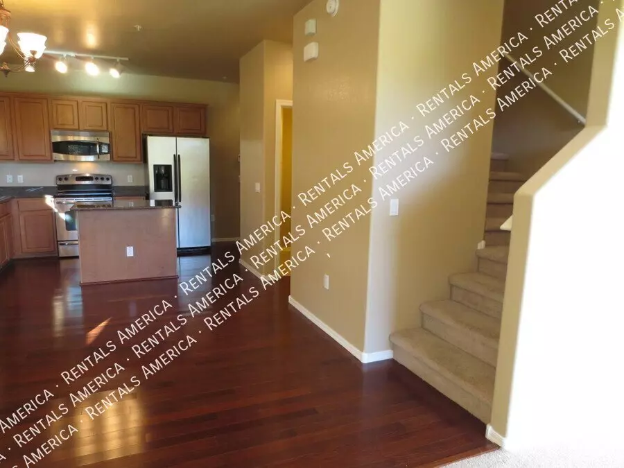1350 S Greenfield Rd photo 5