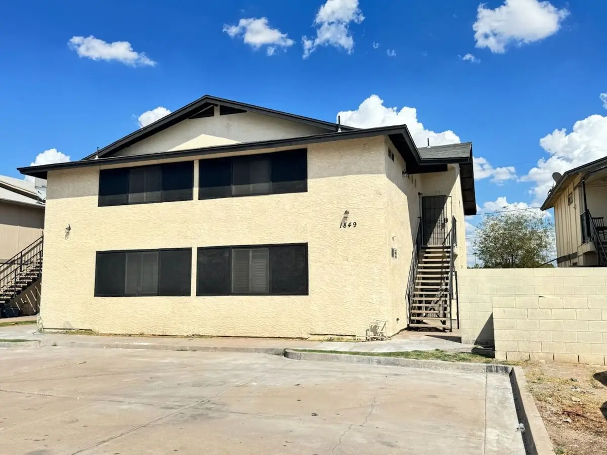 Mesa 3 Bedroom Rental photo 2