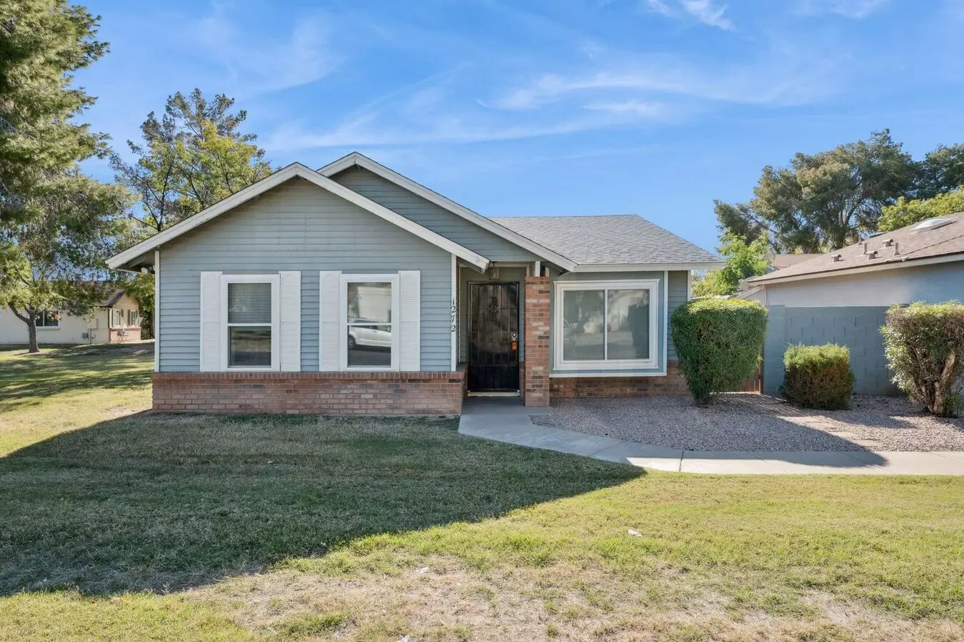 5135 E. Evergreen St. photo 3