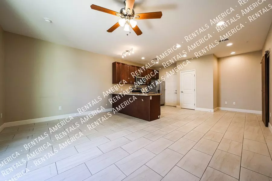 Comm Pool/gated 3 Bed 2 Bath In Mesa Call Ryan 602-400-5090 photo 2