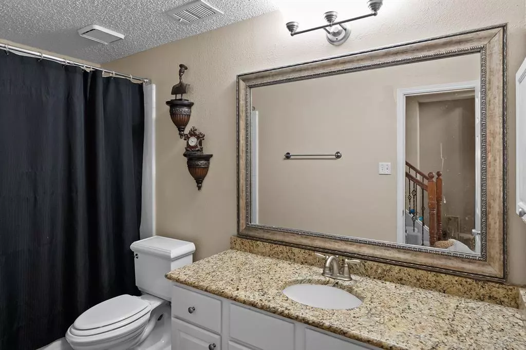1226 Rivercrest Drive, Mesquite, TX 75181 photo 2