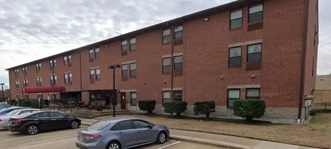1409 Range Dr photo 2