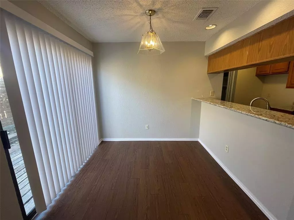 226 Wilderness Trl photo 2