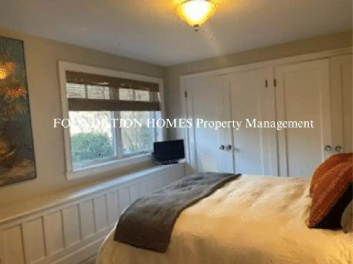 55 Amicita Ave photo 3